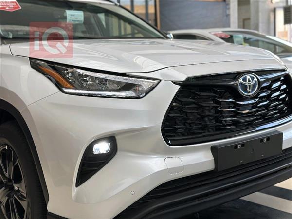 Toyota Highlander 2024 for sale in Iraq - Baghdad